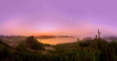 Dawn by the lake 