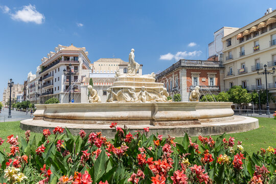Fountain of H&iacute;spalis in Seville, Spain. Situated on the main street Constitution Avenue, was built to delight visitors attending the Ibero-American Exposition of 1929. No camera movement