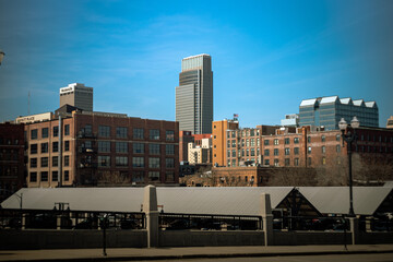 Downtown Omaha as seen from the 10th Street Bridge - obrazy, fototapety, plakaty