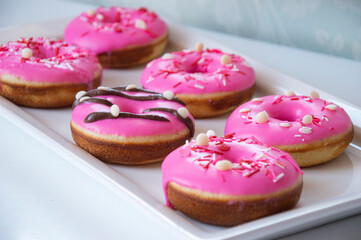 DONAS DONUTS - GOES