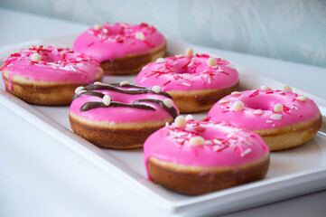 DONAS DONUTS - GOES
