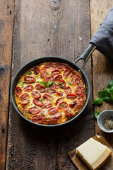 Courgette and roasted tomatoes frittata