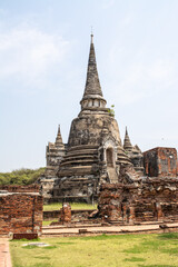 Fototapeta premium Old pagodas within Wat Phra Si Sanphet was the holiest temple in Ayutthaya that is ancient capital of Thailand 