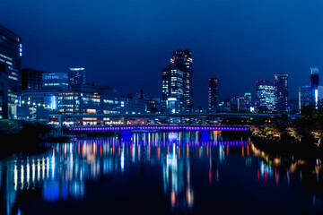 Fototapeta na wymiar 大阪　夜景高層ビル