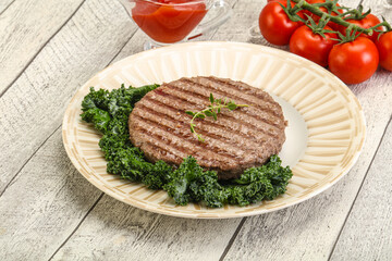 Grilled beef cutlet for burger