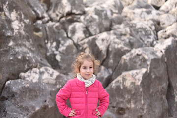 Ritratto di una bambina di cinque anni molto bella e dolce.