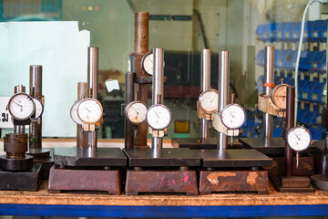 Dial gauge for industrial machinery parts,Digital micrometers and digital vernier calipers perform...