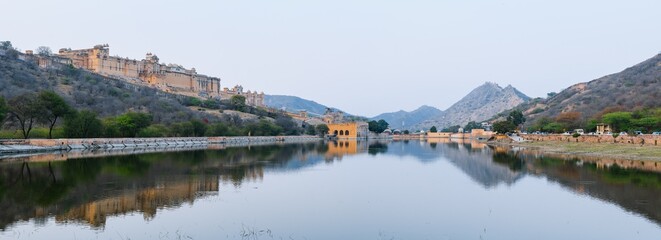 Fototapeta premium Amer Fort is located in Amer, a town with an area of 4 sq. kilometres, not far from Jaipur, Rajasthan state, India. Located high on a hill, it is the principal tourist attraction in the Jaipur