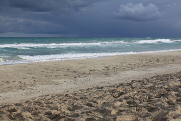Fototapeta na wymiar Storm Dark Cloud Beach Ocean