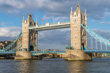 Naklejka na ściany i meble Tower Bridge London