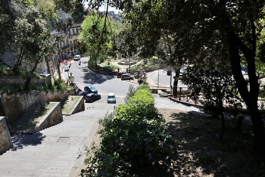 Napoli -  Gradini Capodimonte dai Giardini Principessa Jolanda
