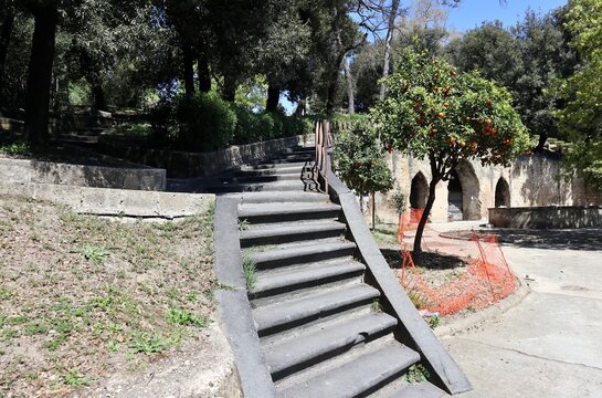 Napoli - Scale nei Giardini Principessa Jolanda