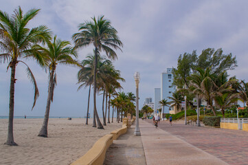 Hollywood Beach broad walk 