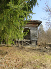 An old abandoned building on a sunny day.