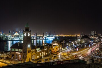Obraz premium Landungsbrücken Hamburg 