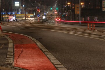 Fototapeta na wymiar Straße bei nacht