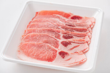 トレーに入った国産豚肉　生姜焼き用　ポークジンジャー