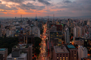 Avenida Paulista fim de tarde
