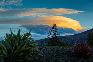 Lenticular cloud