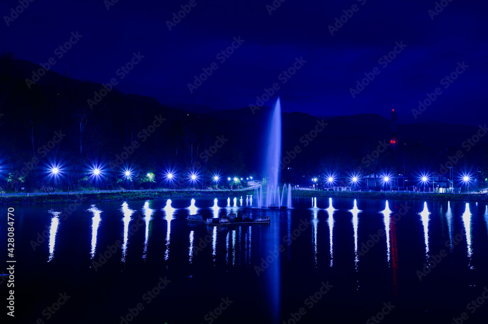 Wall mural Lake in Chiangmai University at Evening