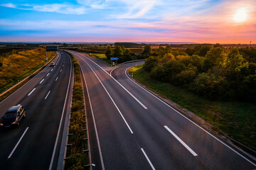 A71 bei Sonnenuntergang
