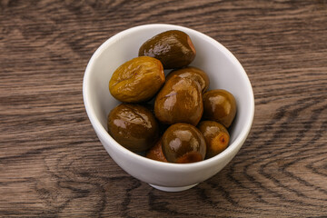 Marinated feijoa in the bowl