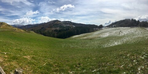Fototapeta na wymiar panorama of the mountains