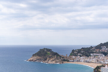 Fototapeta na wymiar View from a viewpoint towards the castle of TOSSA DE MAR and the beach