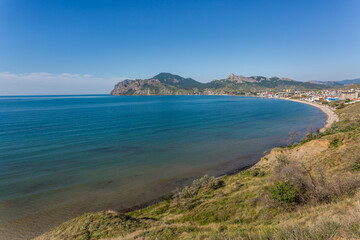 Fototapeta na wymiar Crimean Coast. A path along the seashore. 