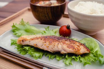 サーモン　焼き魚