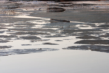The last ice of the Moscow reservoirs