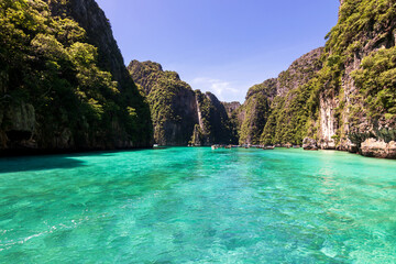 Beautiful turquoise ocean of Pileh Lagoon is a very beautiful place and one of the popular tourist attractions in Phi Phi Le island in Krabi, Thailand.