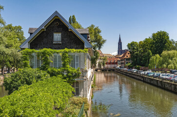 Fototapeta na wymiar Maison Des Ponts Envelopes, Strasbourg, France