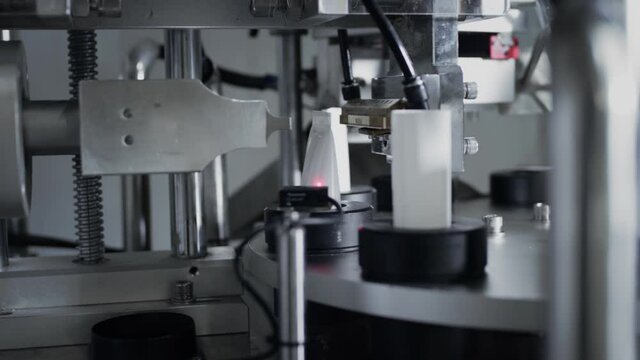 Cosmetic or pharmaceutical production. Cosmetic or pharmaceutical production.