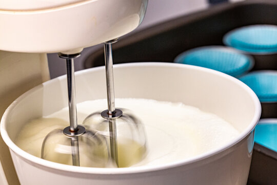 Batendo claras em neve. Receita Passo a passo