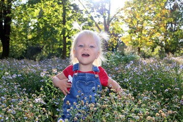 Klimawandel geht uns alle an, damit Kinder auch in der Zukunft so glücklich und unbeschwert...