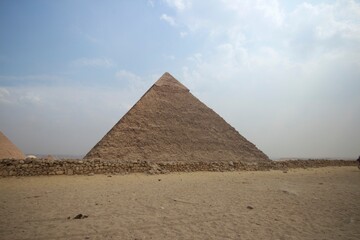 Fototapeta na wymiar pyramids of giza - Pyramid of Khafre