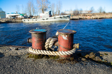 Naklejka premium ship at the pier, photo in the afternoon