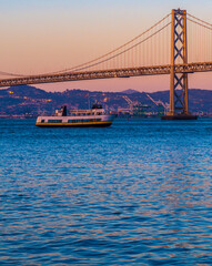 Fototapeta premium Golden Gate Bridge in San Francisco Bay near Sunset.