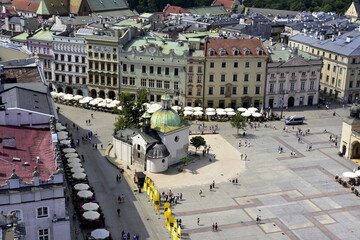Kraków, Rynek Główny, stare miasto, panorama w Wieży Mariackiej, - obrazy, fototapety, plakaty