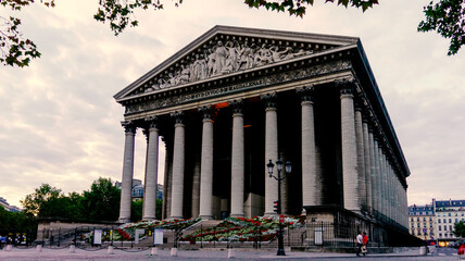 Obraz premium Magdalene church in Paris 