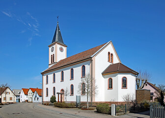 Fototapeta na wymiar Ev. Kirche Leopoldshafen