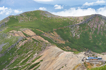 Fototapeta premium 紅葉の御嶽山登山(日本 − 長野 − 木曽)