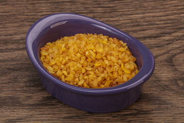 Vegetarian cuisine - dry bulgur for cooking