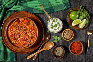 vegetarian chili with kidney beans and lentils - obrazy, fototapety, plakaty