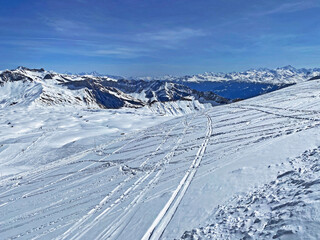 Sports and recreational ski slopes above the Glacier du Sex Rouge (Travel destination Glacier...