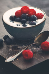 Joghurt mit Früchten