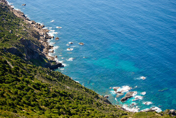 La costa sotto Punta Lu Caparoni