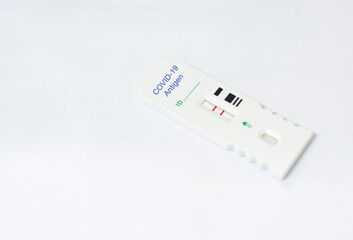 Strip Screening rapid test COVID-19 antigen positive.