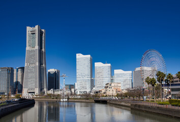 Fototapeta premium 横浜みおなとみらい地区のビル群